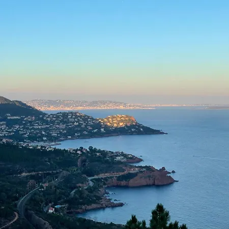 Azur Views In Front Of The Grande Bleue Saint-Raphael (Var)
